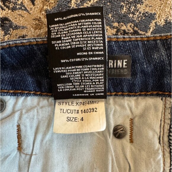 Kut from the Kloth Catherine Boyfriend Frayed Denim Shorts Size 4 - Picture 4 of 5